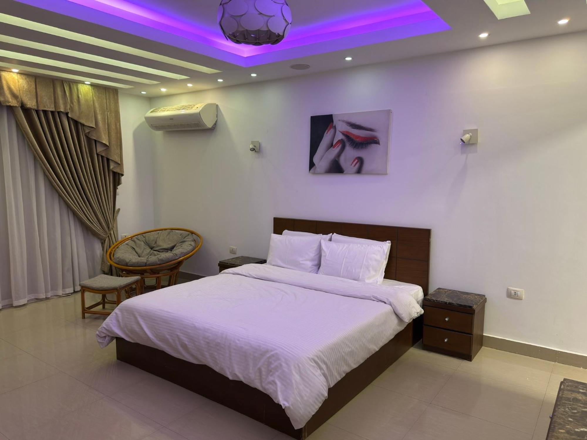 Le Royal Apartment
